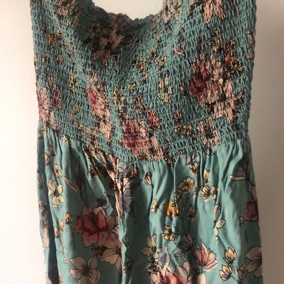 Angie Floral Romper - Picture 2 of 3